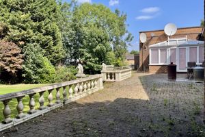 Photo 10- click for photo gallery